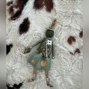 French necklace or purse charm